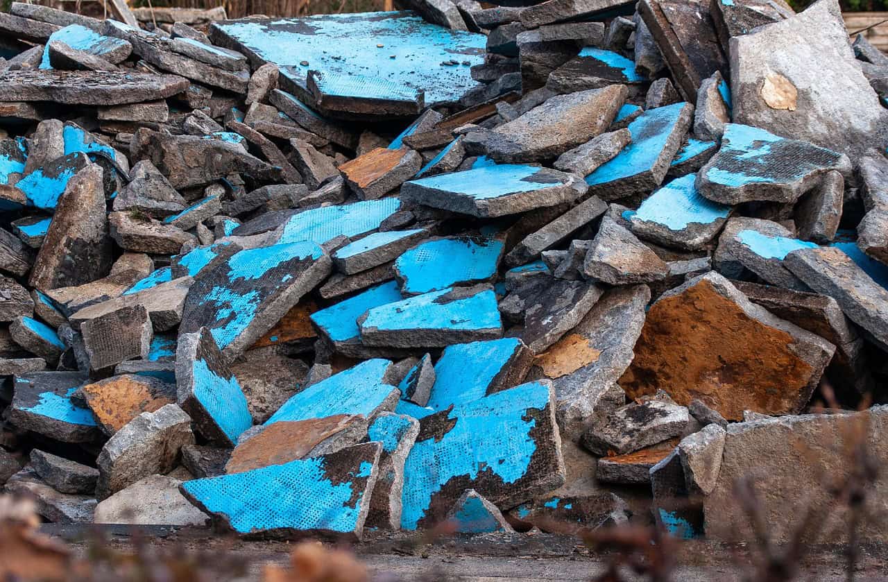 Concrete debris